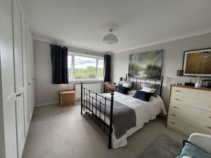 MASTER BEDROOM- click for photo gallery
